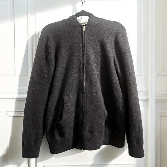 Cashmere The Gentleman's Washable Sweater Hoodie Style Hammacher Schlemmer